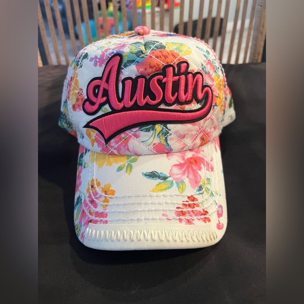 NWOT Robin Ruth Austin women’s  Floral Cap -‎ Pink and White - Picture 4 of 8